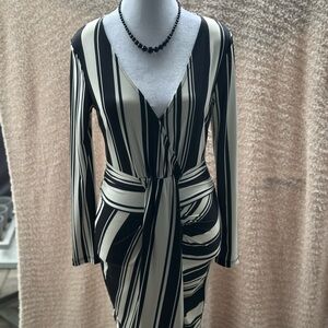 🖤 VENUS Cream & Black Striped Mini Dress – Size XS 🖤